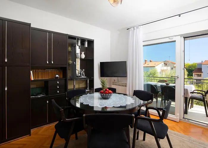 Olive Garden - A2 First Floor - Mpolo Medulin