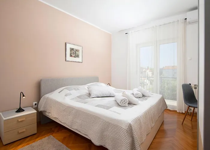 Olive Garden - A2 First Floor - Mpolo * 메덜린