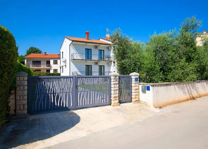 Olive Garden - A2 First Floor - Mpolo * 메덜린