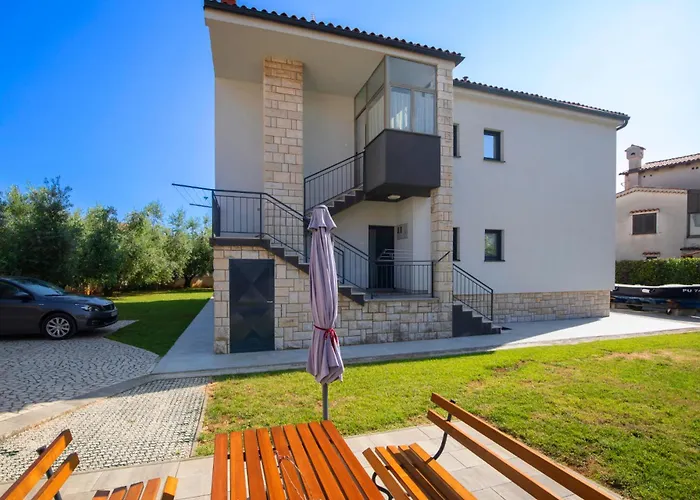 Olive Garden - A2 First Floor - Mpolo Apartman